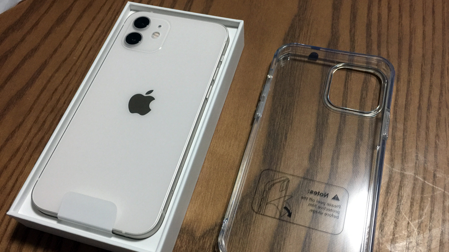 iPhone 12とシリコーンケース