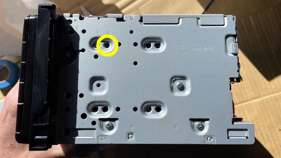 ジムニーシエラ（JB74W）ナビのステー取付け位置