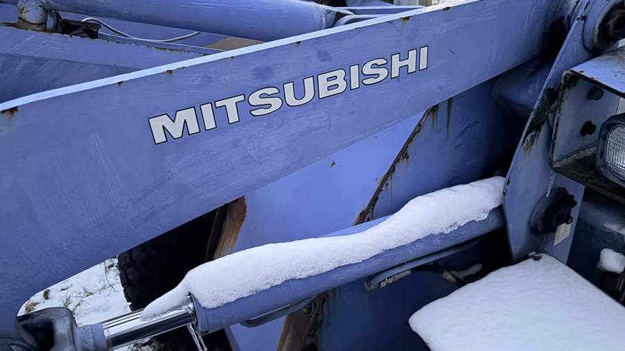 三菱WS210（ホイールローダー）のバッテリー交換